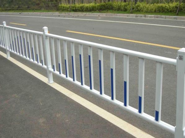 公路护栏